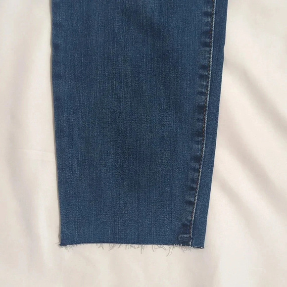 NWT Universal Thread High-Rise Skinny Jeans, Color Med Wash Size 10S - Picture 8 of 16